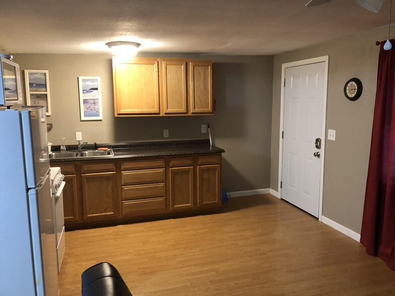 More Photos Of 5202 County Road 469, Brazoria Apartments For Sale