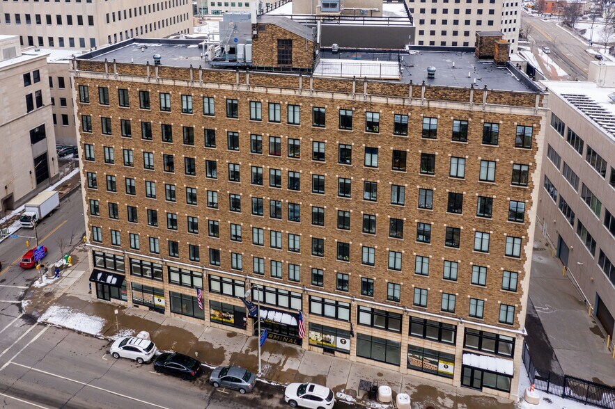 More Photos Of 65 W Broad St, Rochester Apartments For Lease