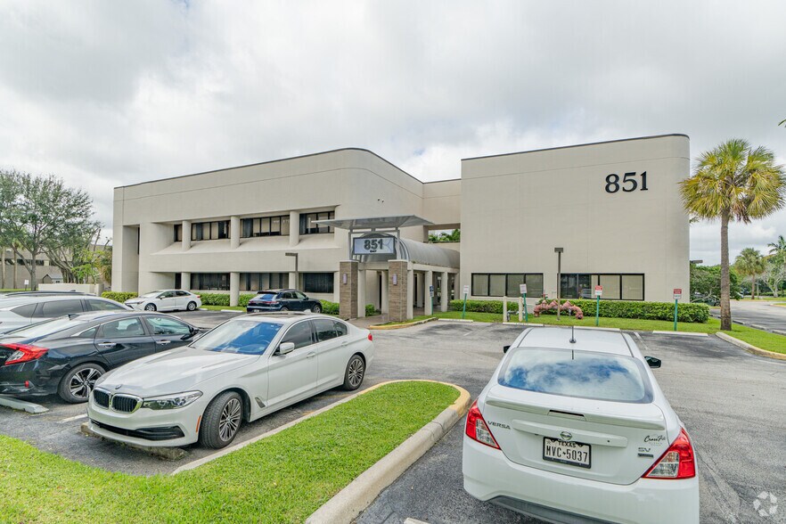 More Photos Of 851 Broken Sound Pky NW, Boca Raton Office For Sale