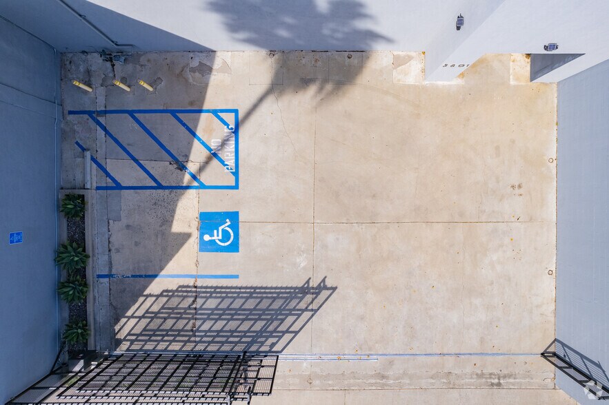 More Photos Of 5801 Washington Blvd, Culver City Office For Lease