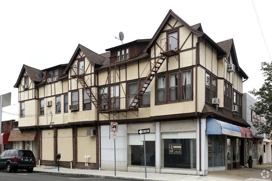 Primary Photo Of 354 Bloomfield Ave, Caldwell Storefront Retail Office For Lease