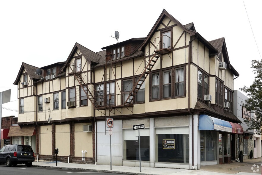 More Photos Of 354 Bloomfield Ave, Caldwell Storefront Retail Office For Lease