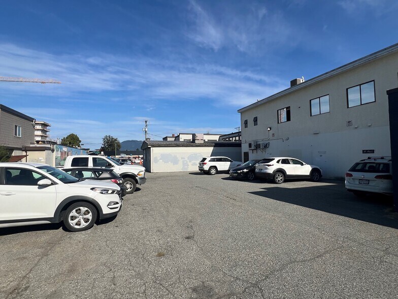 More Photos Of 9237-9245 Main St, Chilliwack Storefront Retail Office For Lease