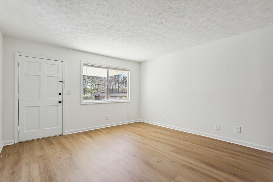 More Photos Of , Newnan Multifamily For Sale