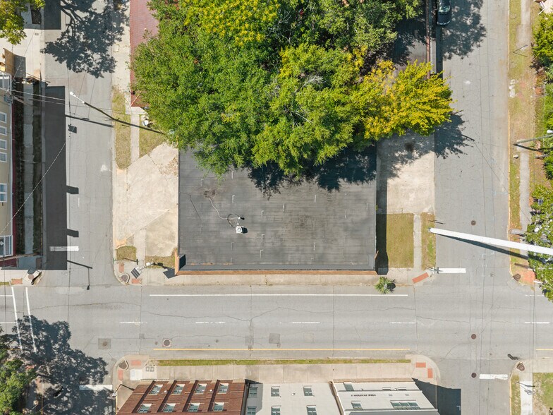 More Photos Of 1601-1605 Whitaker St, Savannah Freestanding For Sale