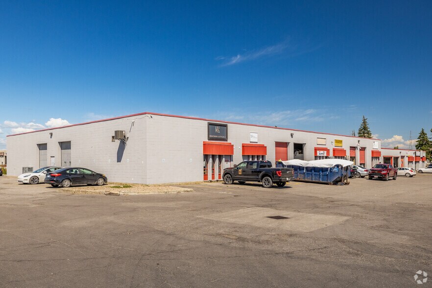 Primary Photo Of 2413 Stevenage Dr, Ottawa Unknown For Lease