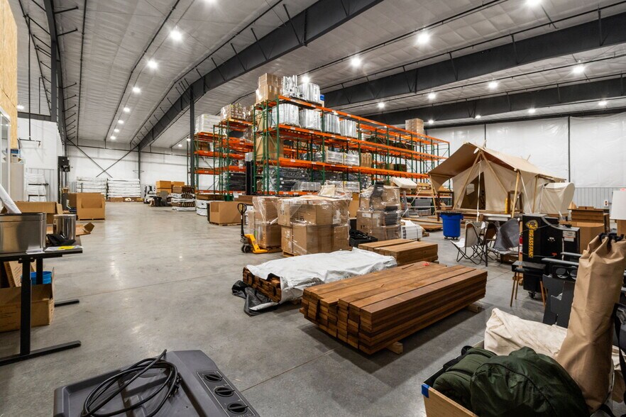 More Photos Of 209 Yukon Ln, Belgrade Warehouse For Lease