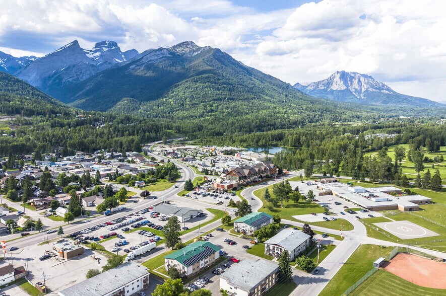 More Photos Of 1491 5 Av, Fernie Apartments For Sale