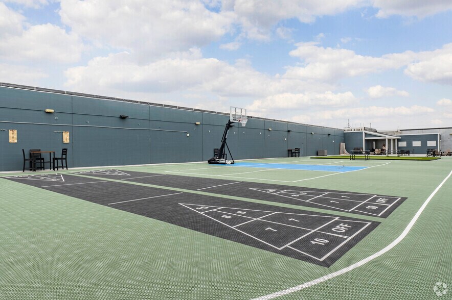 More Photos Of 2515 Gaston Rd, Cottage Grove Apartments For Lease