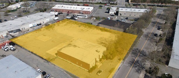 More Photos Of 20 Brandywine Dr, Deer Park Warehouse For Sale