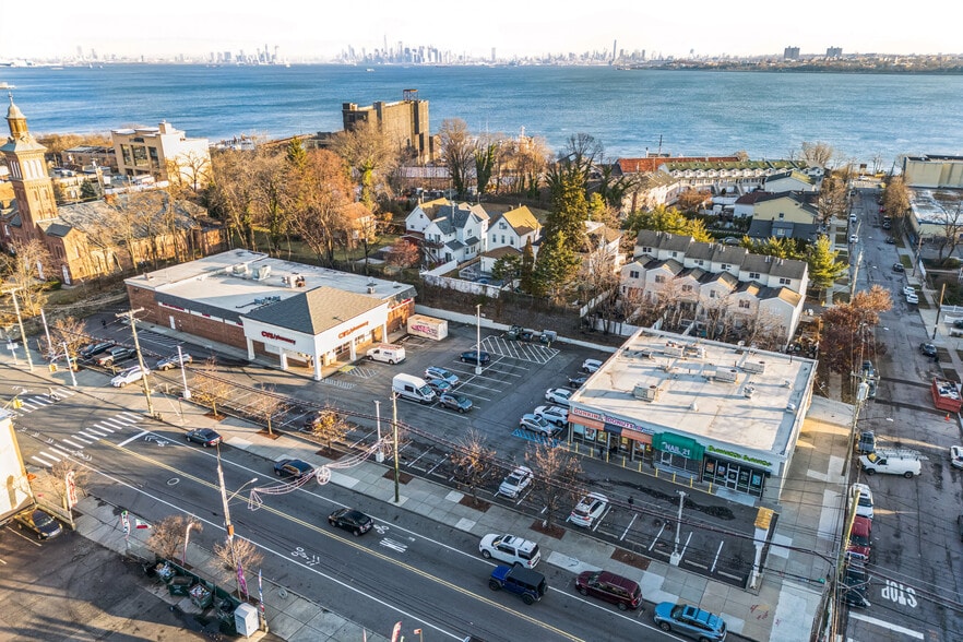 Primary Photo Of 1125 Bay St, Staten Island Drugstore For Sale