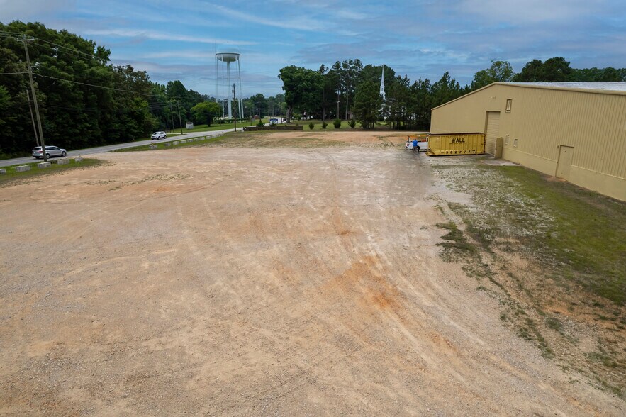 More Photos Of 619 N Main St, Warrenton Warehouse For Lease