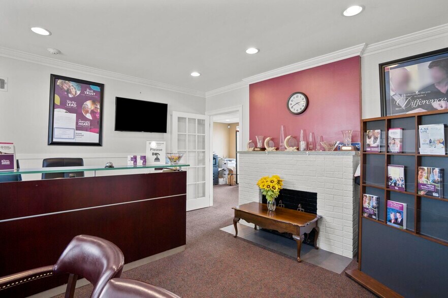 More Photos Of 158 East Ave, Norwalk Office For Lease