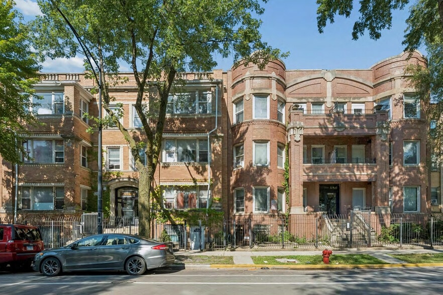 Primary Photo Of 5624 S King Dr, Chicago Apartments For Sale