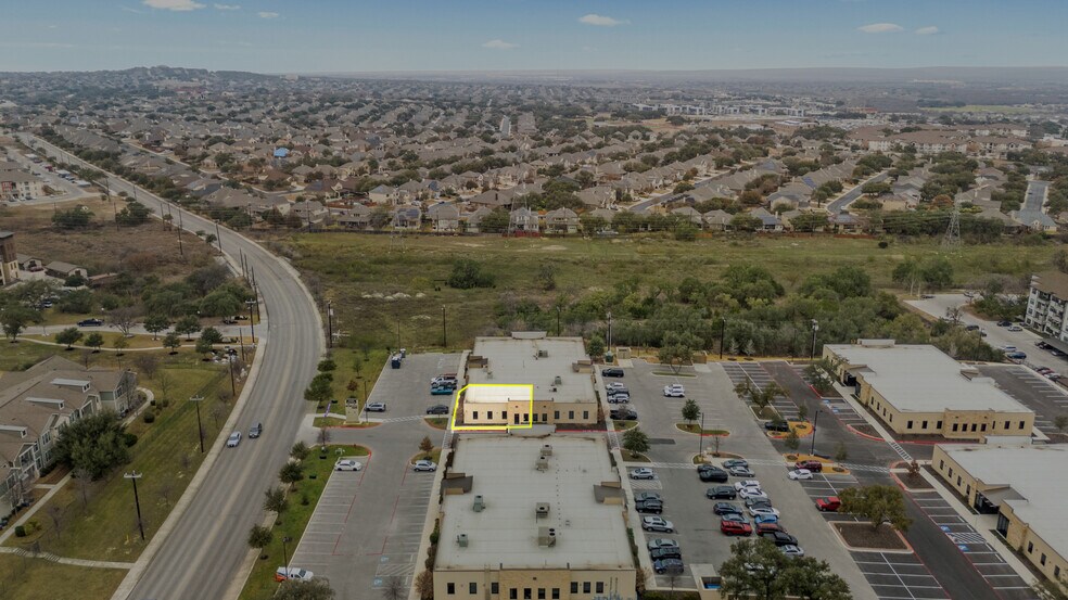 More Photos Of 11207 Wild Pine, San Antonio Office For Lease