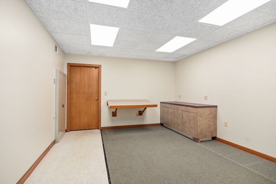 More Photos Of 5214 Lake Ave, Saint Joseph Industrial For Sale