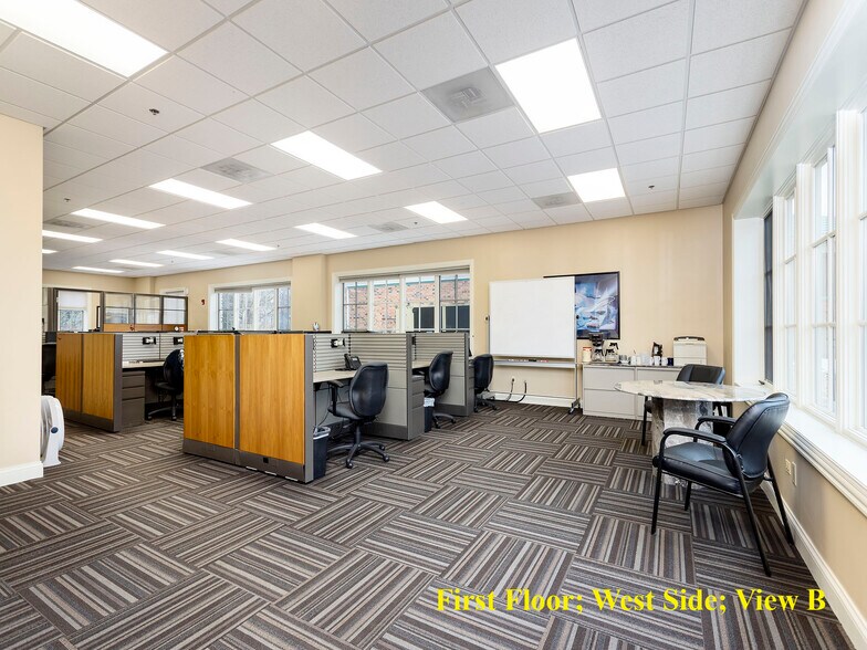 More Photos Of 739 North Ave, Glendale Heights Loft Creative Space For Sale