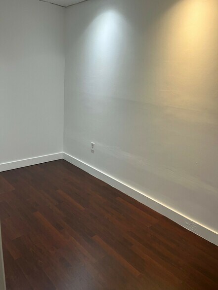 More Photos Of 3231-3233 Superior Ln, Bowie Medical For Lease