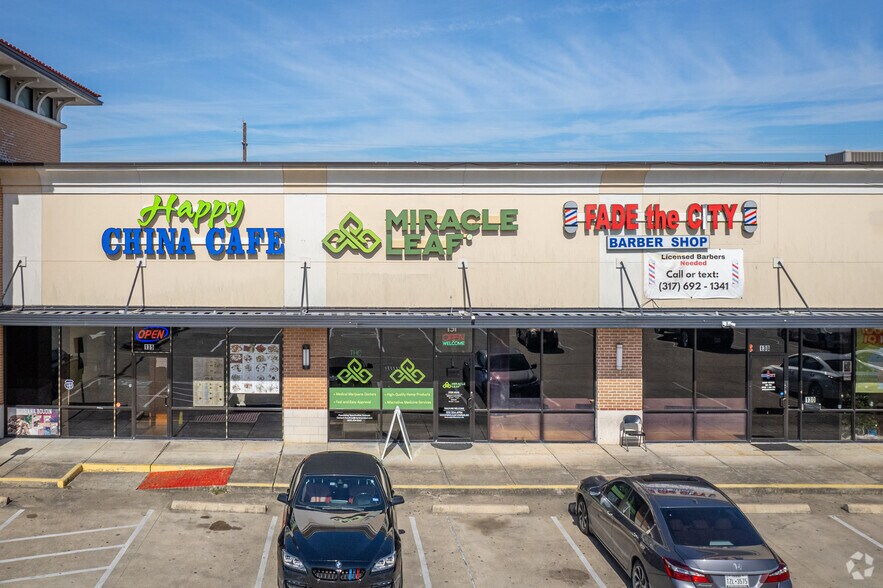 More Photos Of 4001 S Sam Houston Pky, Houston Unknown For Sale