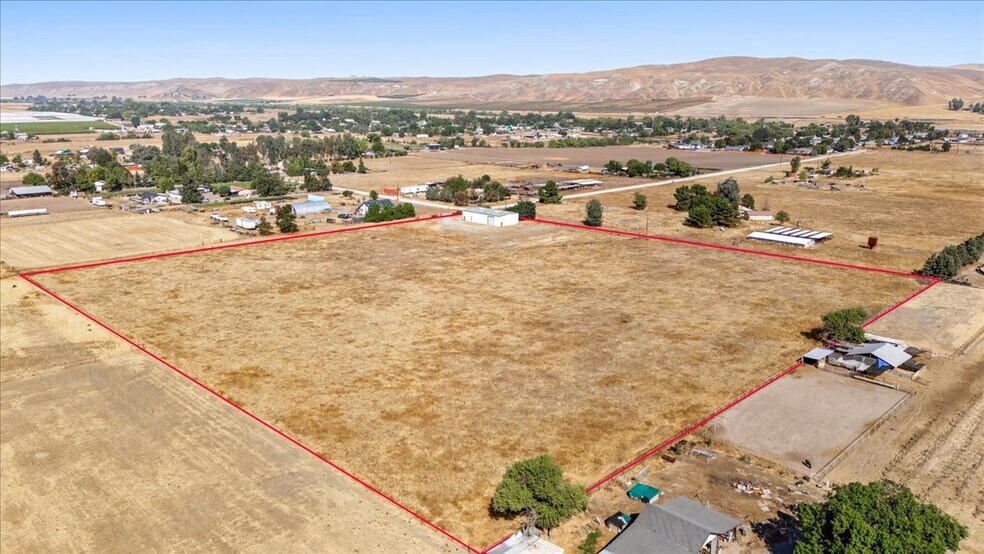 More Photos Of 485 S 8th St, Shandon Industrial For Sale