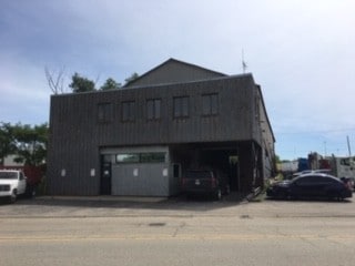 More Photos Of 2100 Johns Dr, Glenview Warehouse For Sale