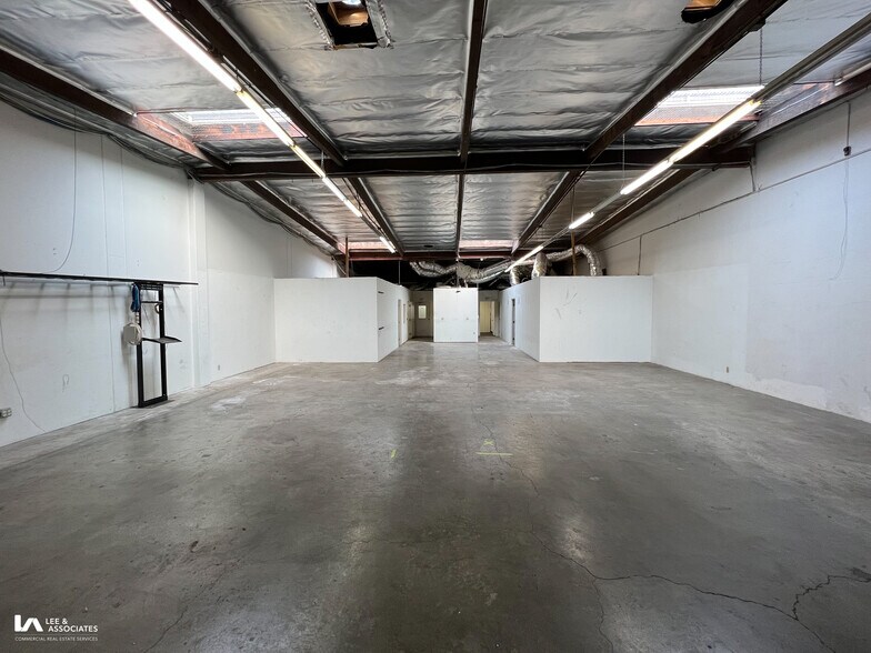 More Photos Of 16220-16228 Gundry Ave, Paramount Warehouse For Lease