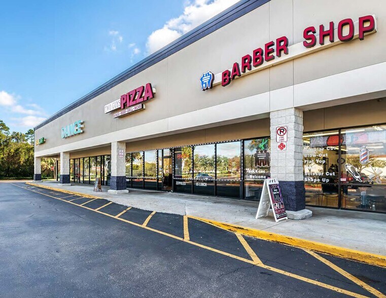 More Photos Of 13180-13300 E Colonial Dr, Orlando Unknown For Lease