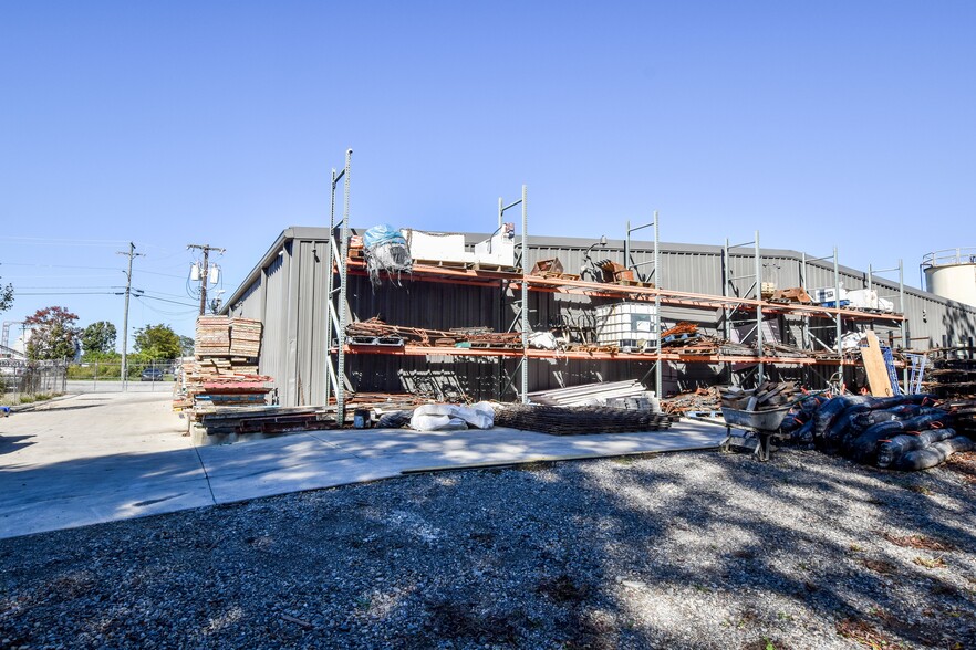 More Photos Of 1500 E 42nd St, Chattanooga Industrial For Sale