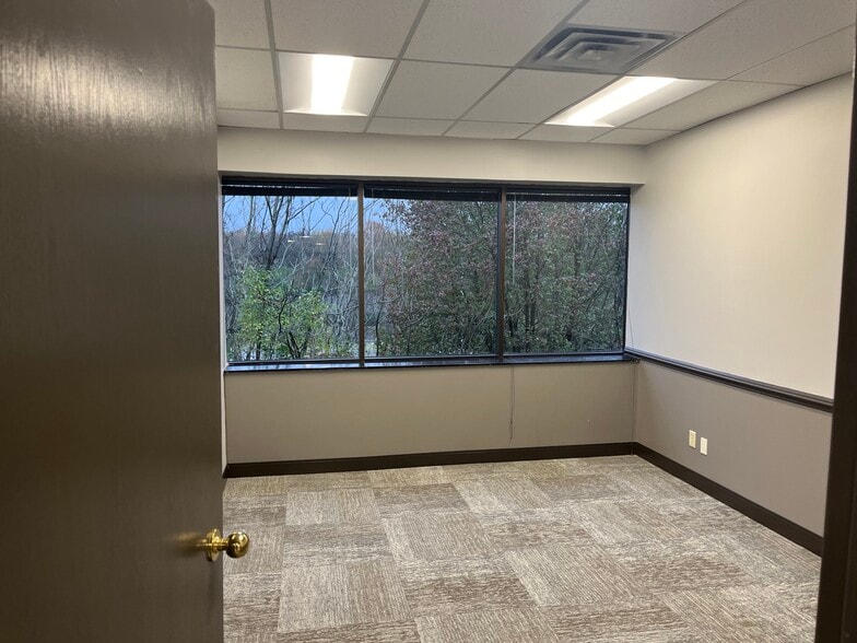 More Photos Of 311 Plus Park Blvd, Nashville Office For Lease