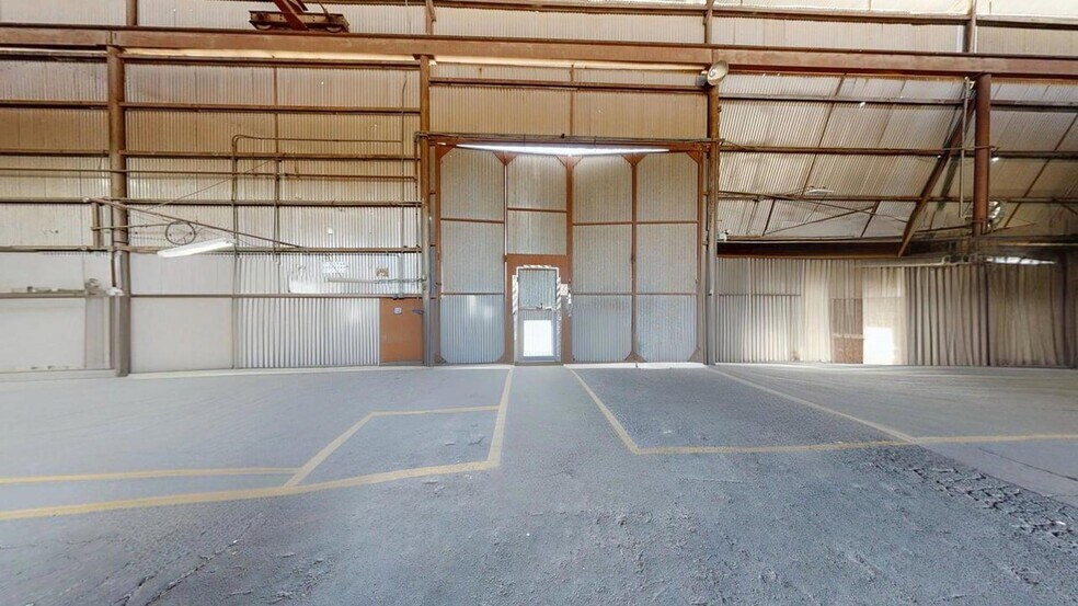 More Photos Of 1821 E Madison St, Phoenix Manufacturing For Sale