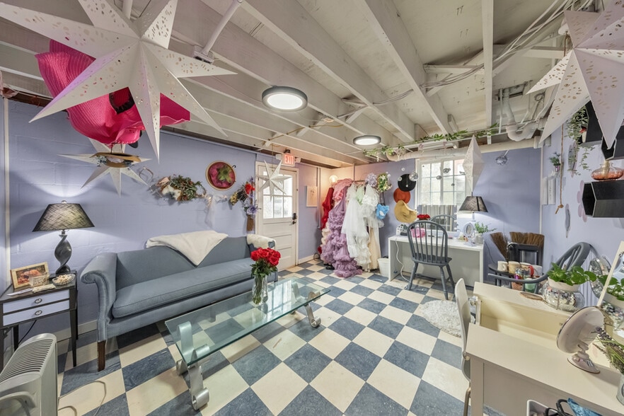 More Photos Of 2440 Sandy Plains Rd, Marietta Office For Sale