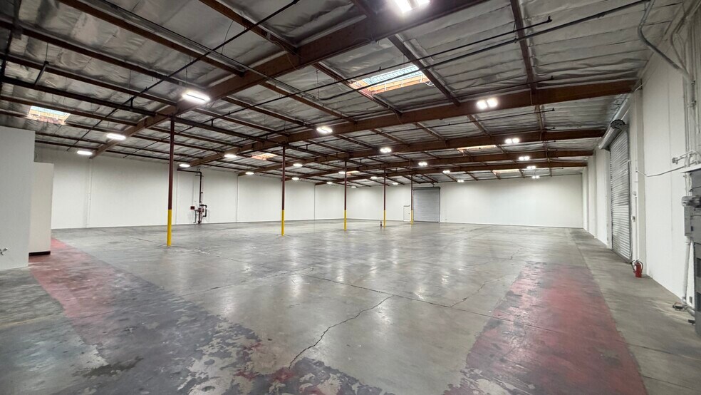 More Photos Of 331 W Levers Pl, Orange Manufacturing For Lease