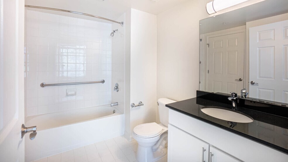 More Photos Of 901 N Nelson St, Arlington Apartments For Lease