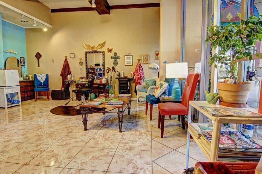 More Photos Of 4600 Ocean Dr, Corpus Christi Apartments For Sale