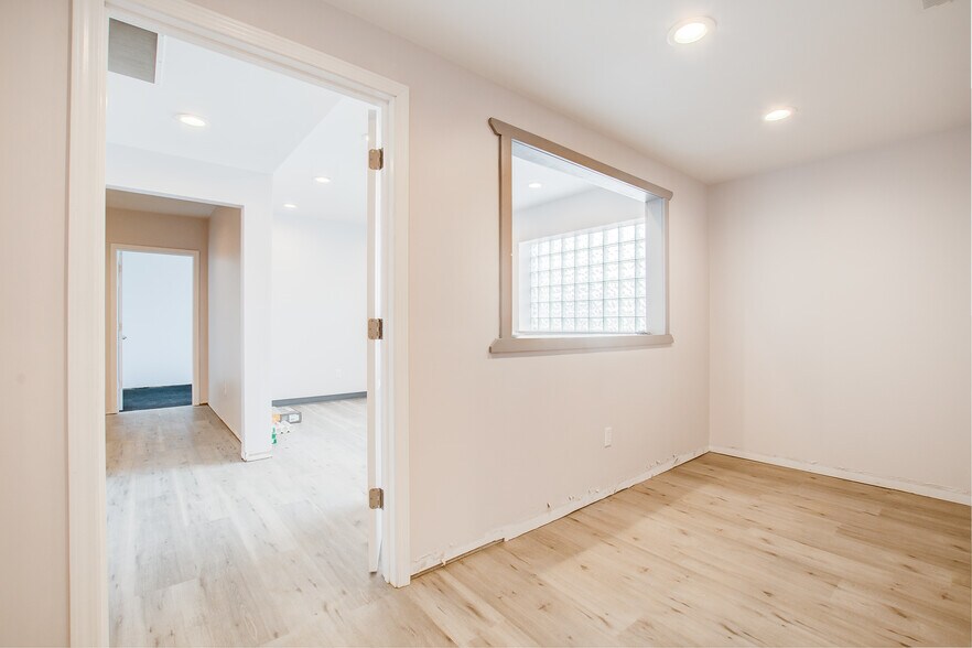 More Photos Of 1243 Tennessee Ave, Cincinnati Warehouse For Sale
