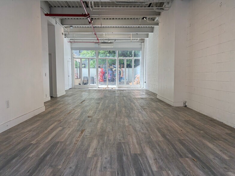 More Photos Of 278 Grand St, Brooklyn Multifamily For Sale