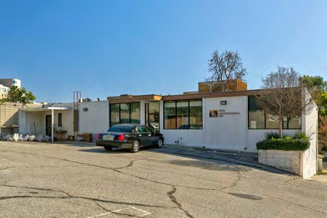 More Photos Of 1461 E Chevy Chase Dr, Glendale Office For Sale