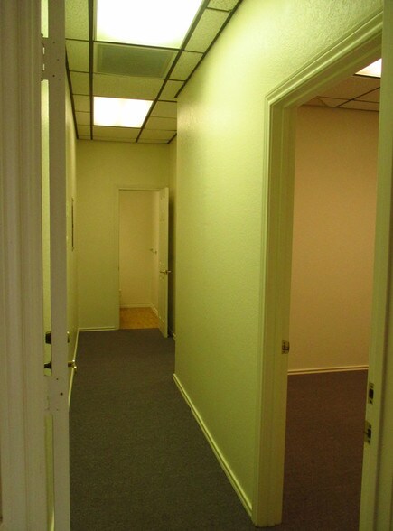 More Photos Of 303 N Carroll Blvd, Denton Office For Lease