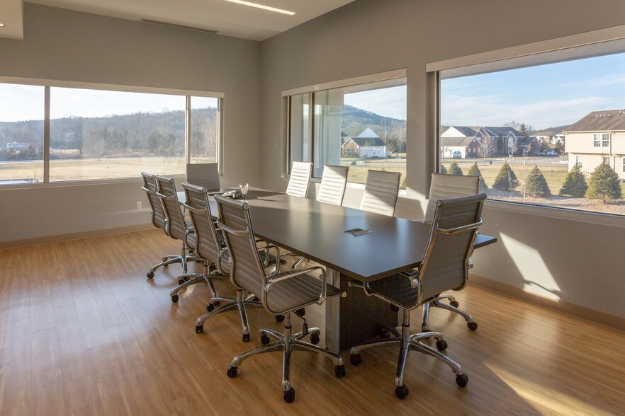 More Photos Of 376 Lafayette Ave, Sparta Medical For Lease