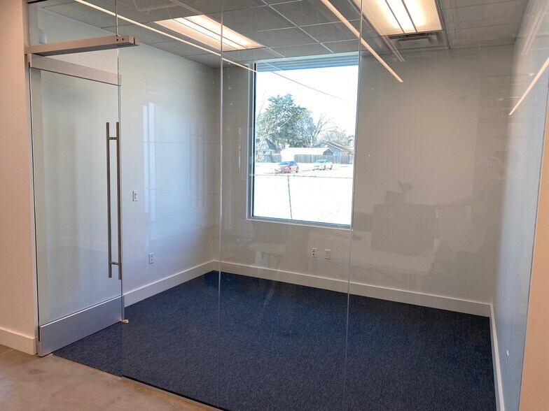 More Photos Of 3149 S University Dr, Fort Worth Office For Sale