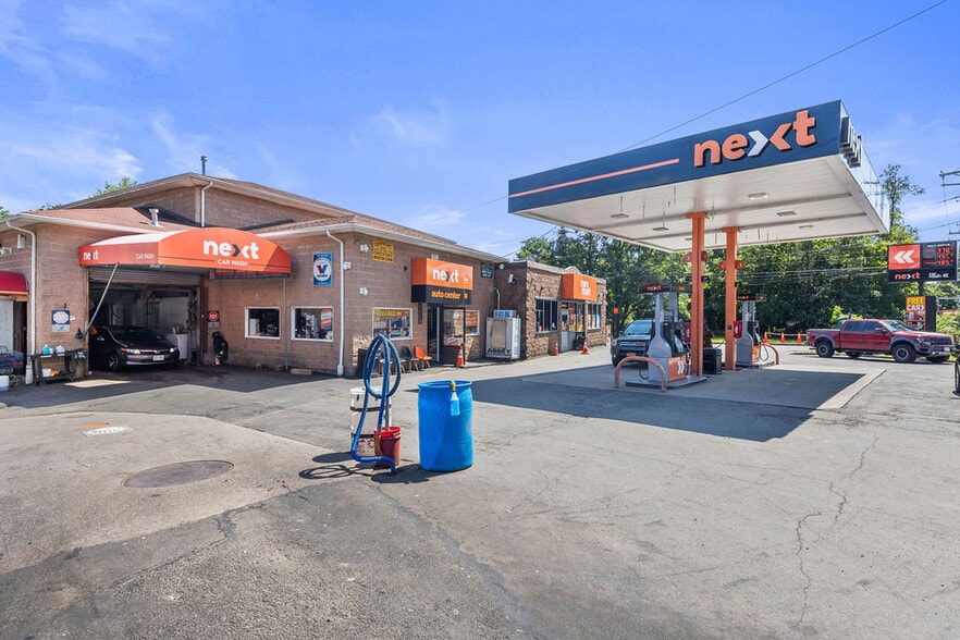 More Photos Of 146 N Main St, Spring Valley Service Station For Sale