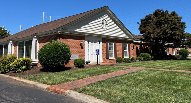 Primary Photo Of 946 N Main St, Chase City Medical For Lease