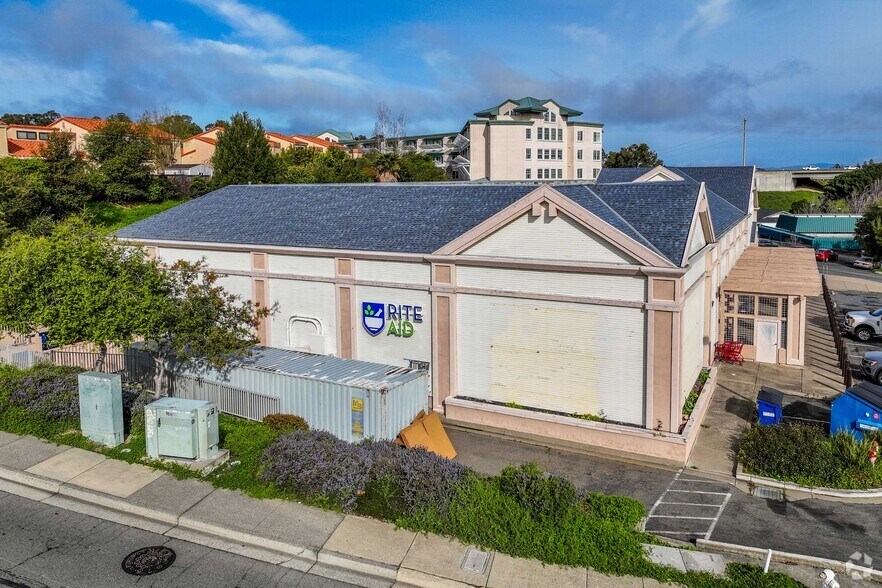 More Photos Of 1560 Sycamore Ave, Hercules Drugstore For Lease