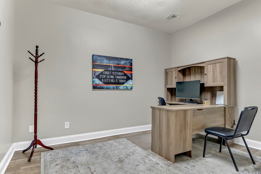 More Photos Of 1501 US Highway 19 S, Leesburg Office For Sale