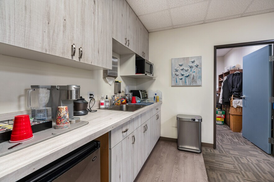 More Photos Of 578-580 E San Bernardino Rd, Covina Medical For Sale