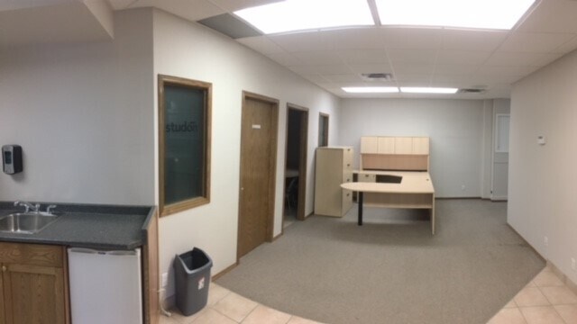 More Photos Of 8024 Edgar Industrial Cres, Red Deer Industrial For Lease