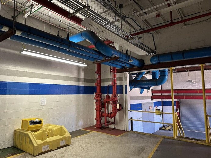 More Photos Of 133 Scanlan St, Newton Distribution For Lease