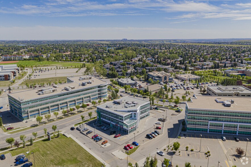 More Photos Of 15 Sunpark Dr SE, Calgary Office For Lease