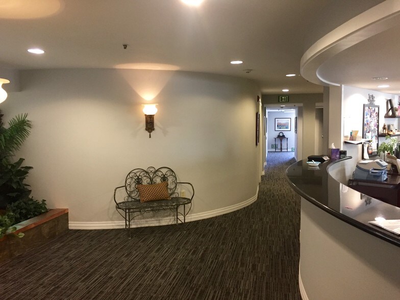 More Photos Of 1862 S Broadway, Santa Maria Office For Lease