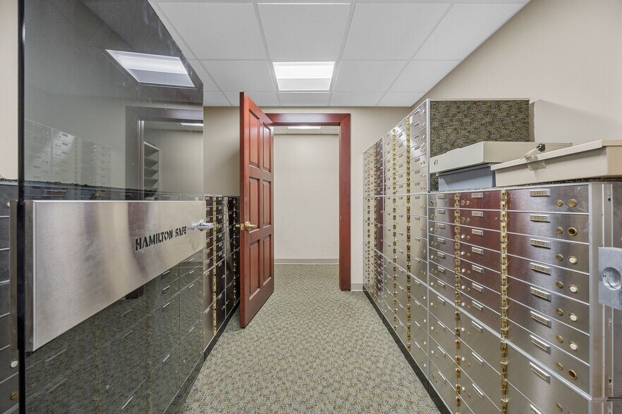 More Photos Of 3414 Mount Vernon Rd SE, Cedar Rapids Office For Sale